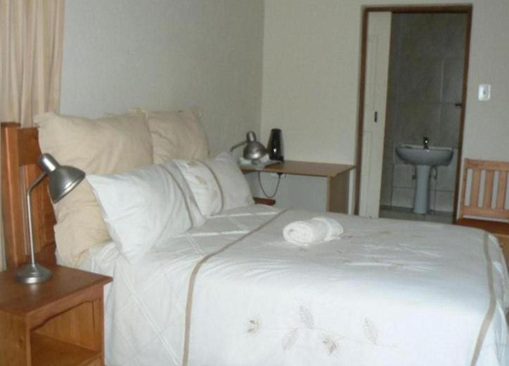 Country Link Guest Lodge Коматипорт Экстерьер фото