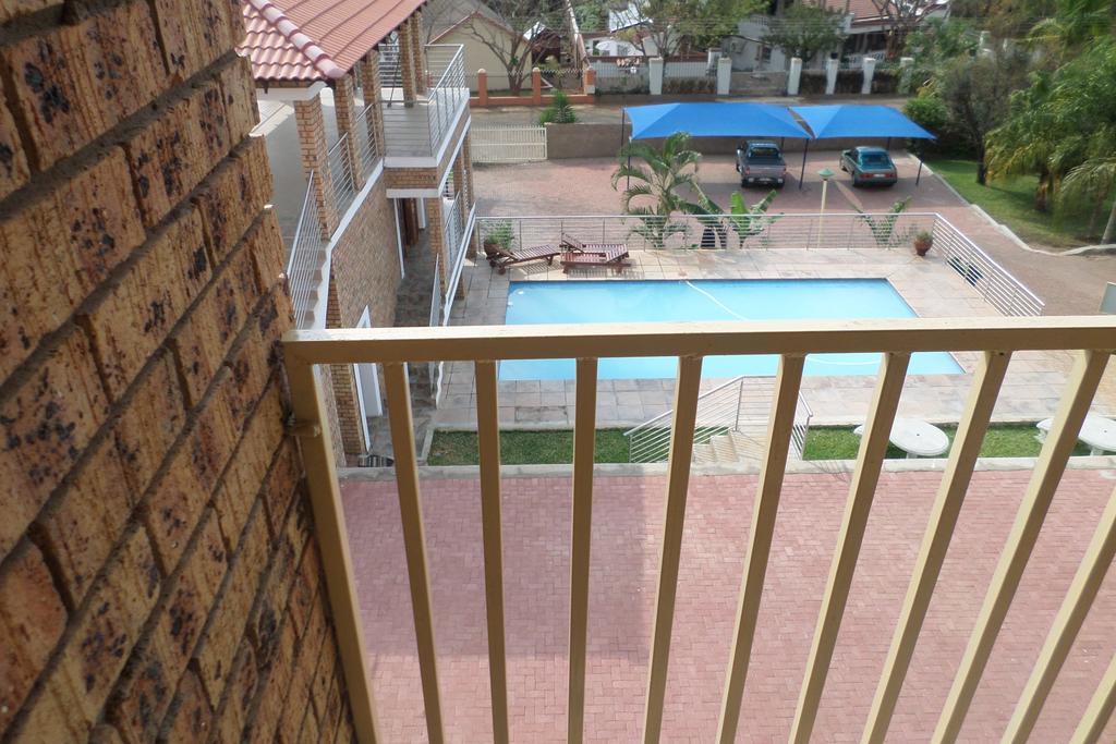 Country Link Guest Lodge Коматипорт Экстерьер фото