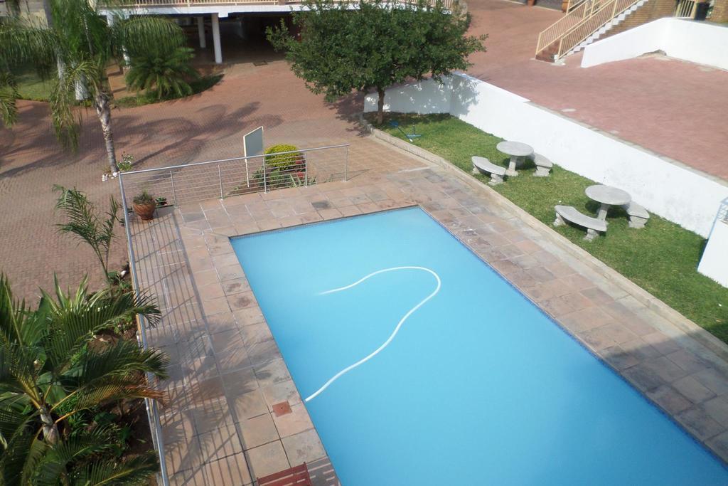 Country Link Guest Lodge Коматипорт Экстерьер фото