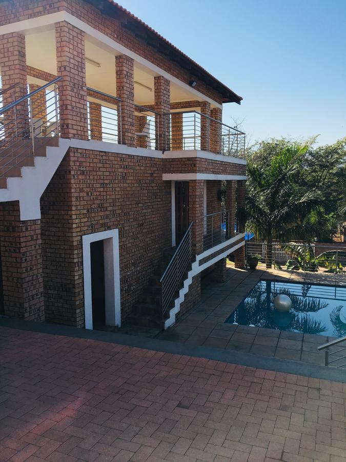 Country Link Guest Lodge Коматипорт Экстерьер фото